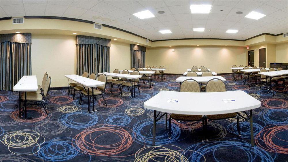 Holiday Inn Express & Suites Huntsville By Ihg Екстериор снимка