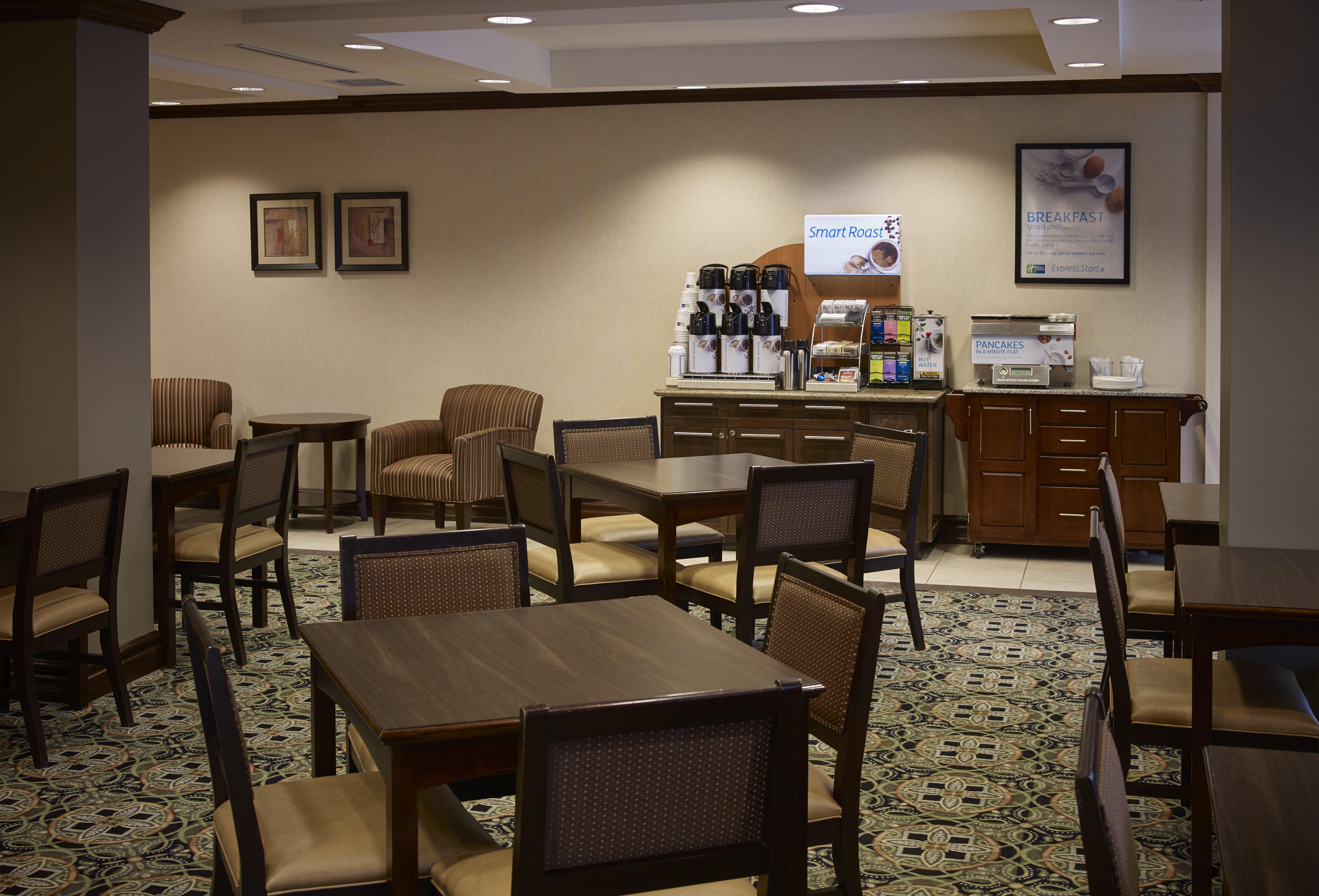 Holiday Inn Express & Suites Huntsville By Ihg Екстериор снимка