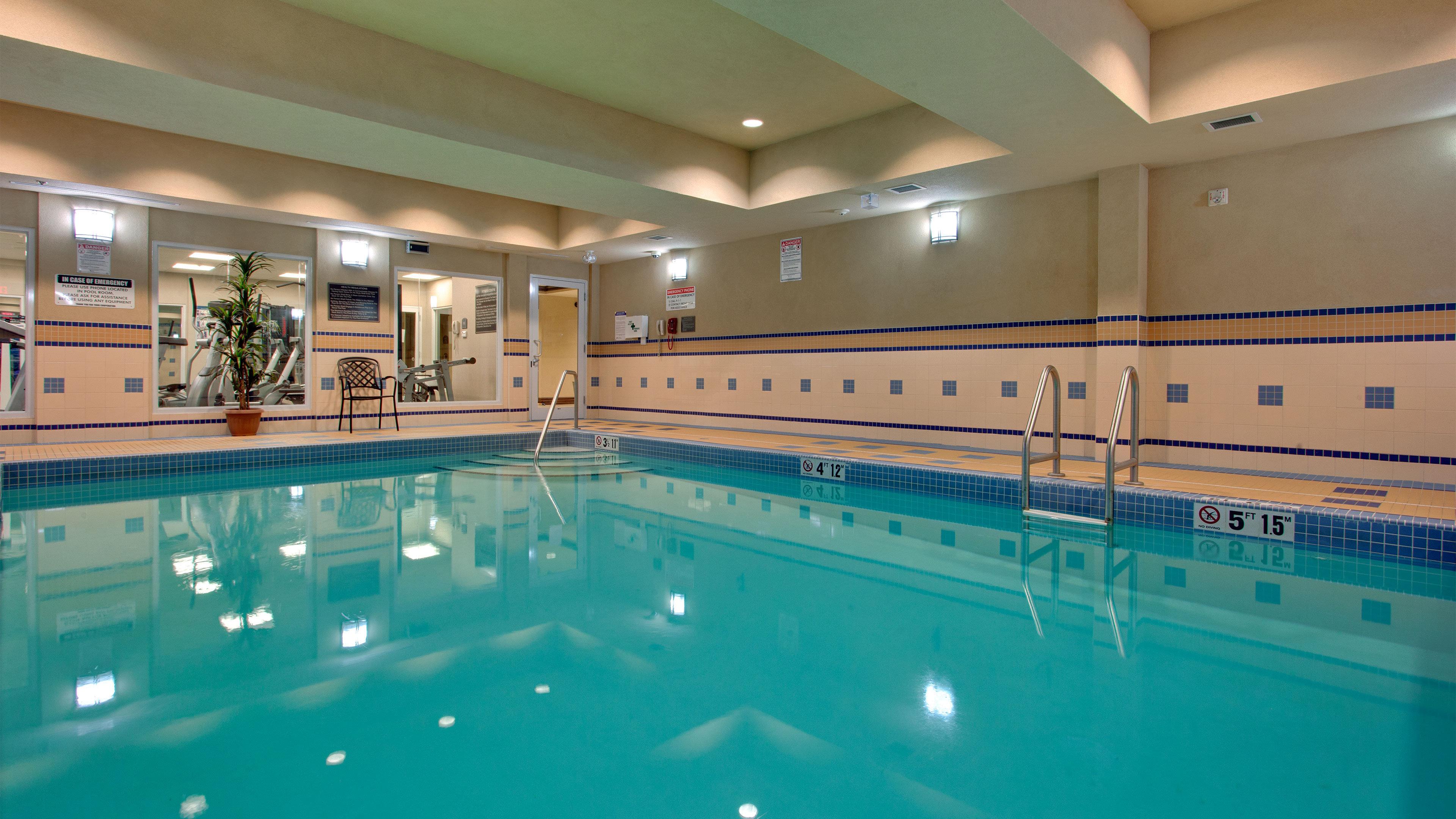 Holiday Inn Express & Suites Huntsville By Ihg Екстериор снимка