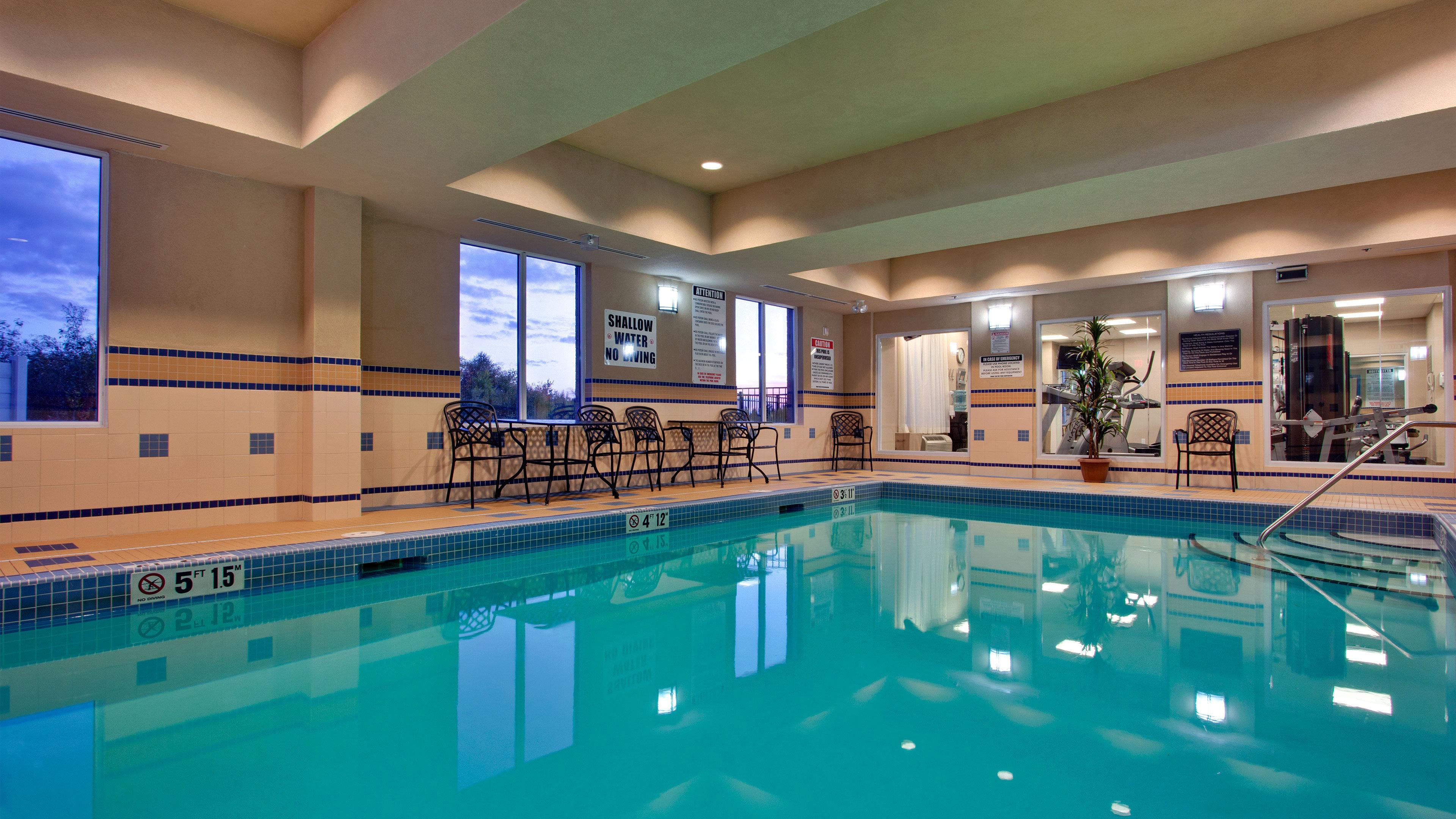 Holiday Inn Express & Suites Huntsville By Ihg Екстериор снимка