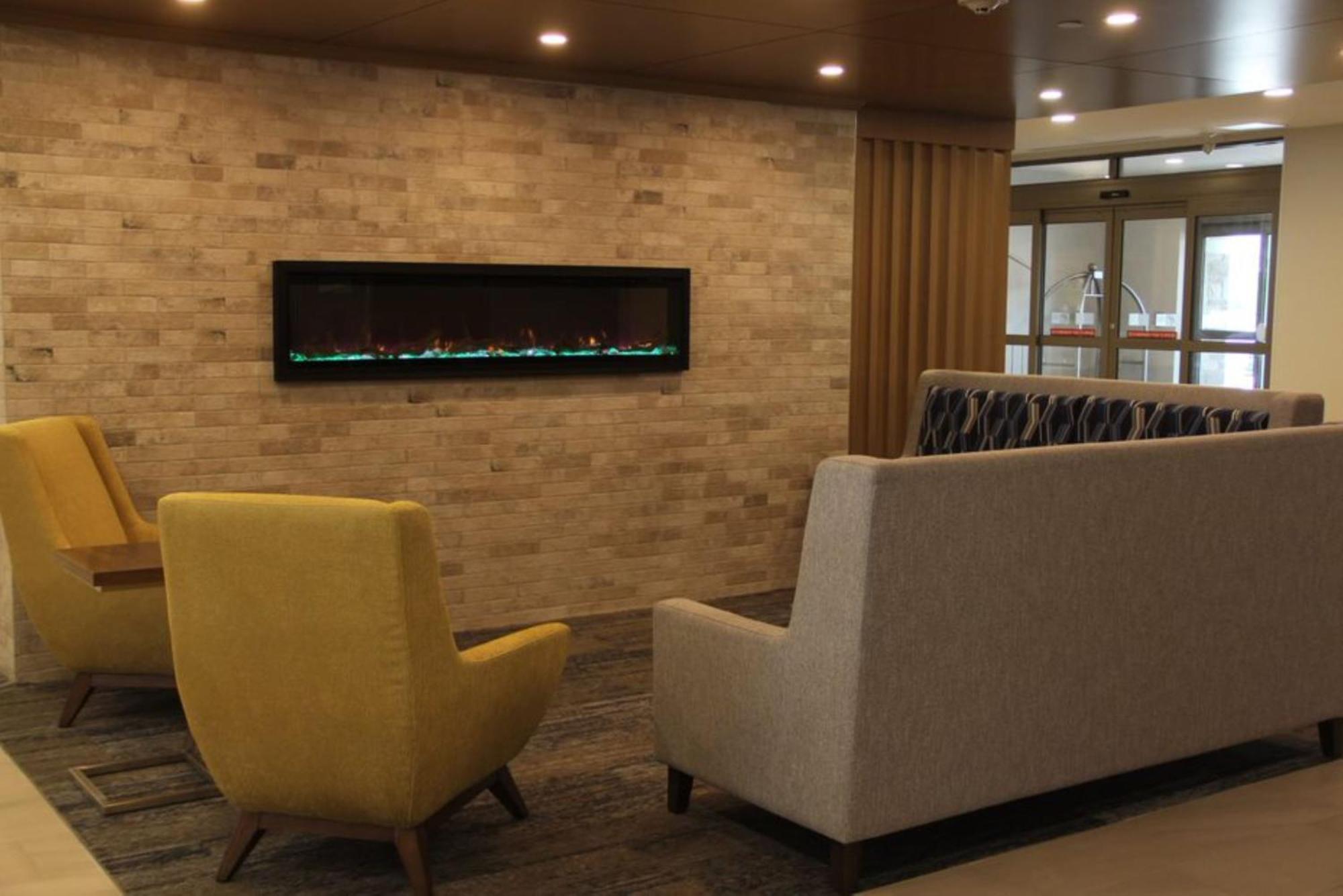Holiday Inn Express & Suites Huntsville By Ihg Екстериор снимка