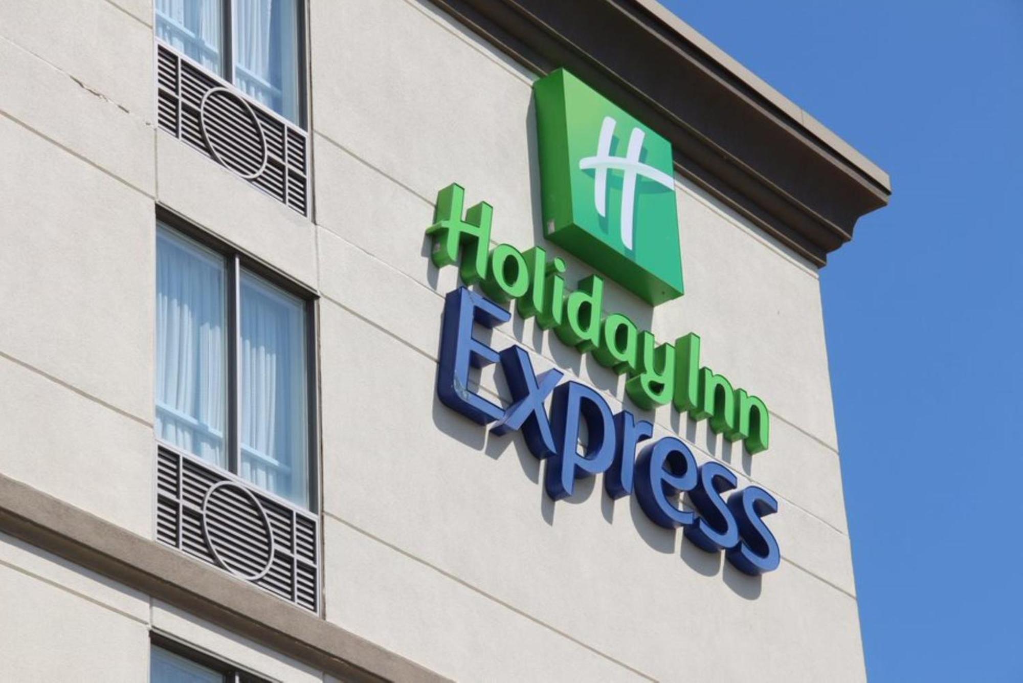 Holiday Inn Express & Suites Huntsville By Ihg Екстериор снимка