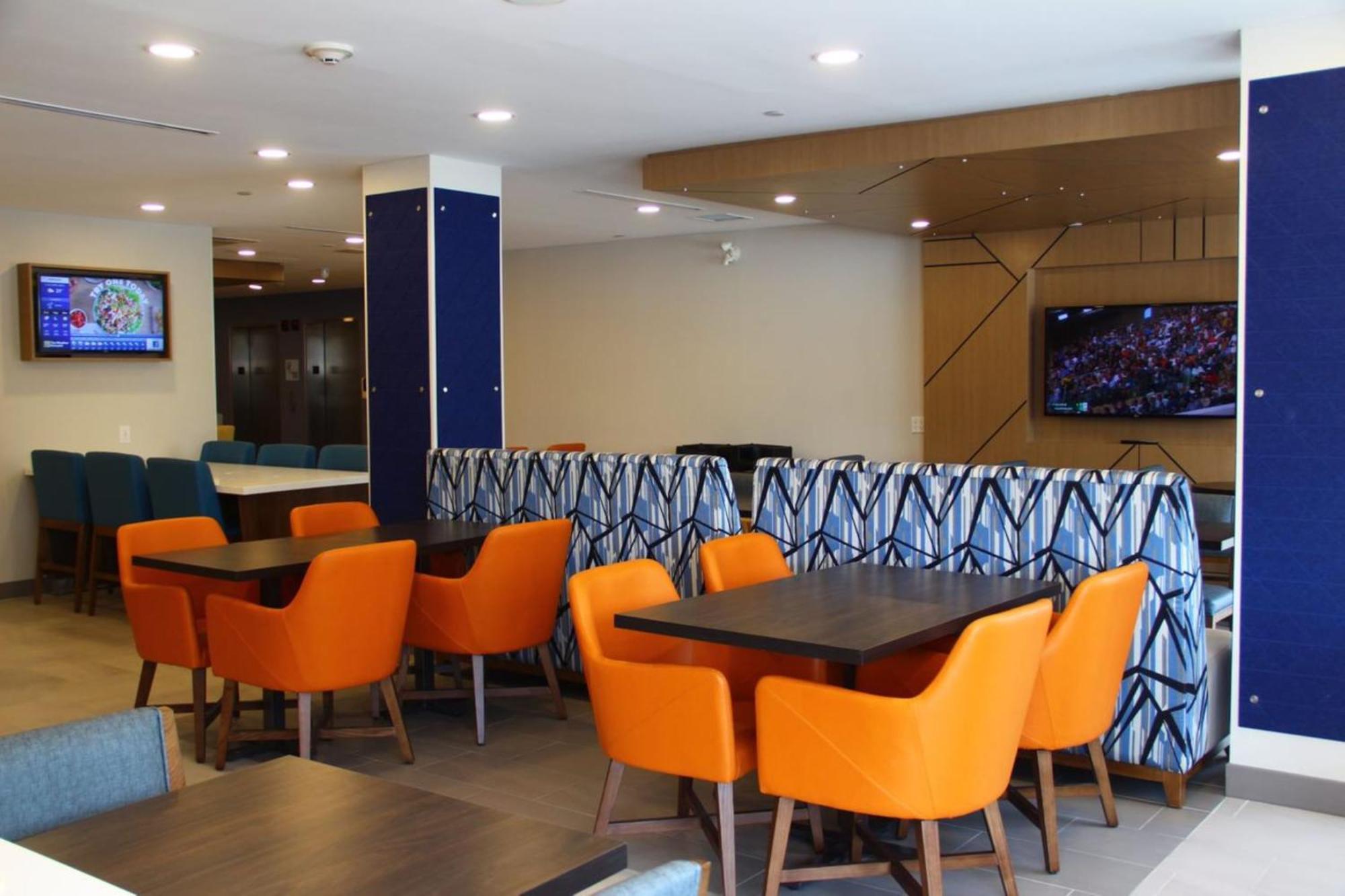 Holiday Inn Express & Suites Huntsville By Ihg Екстериор снимка