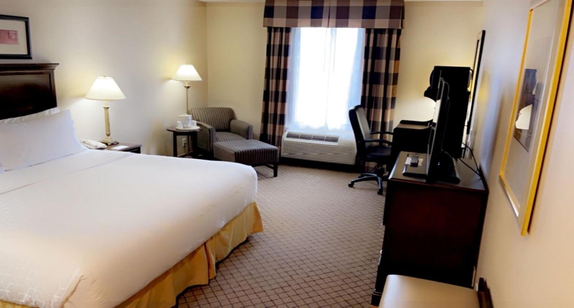 Holiday Inn Express & Suites Huntsville By Ihg Екстериор снимка