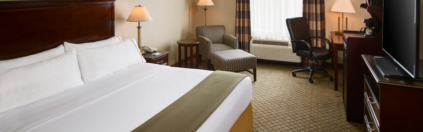 Holiday Inn Express & Suites Huntsville By Ihg Екстериор снимка