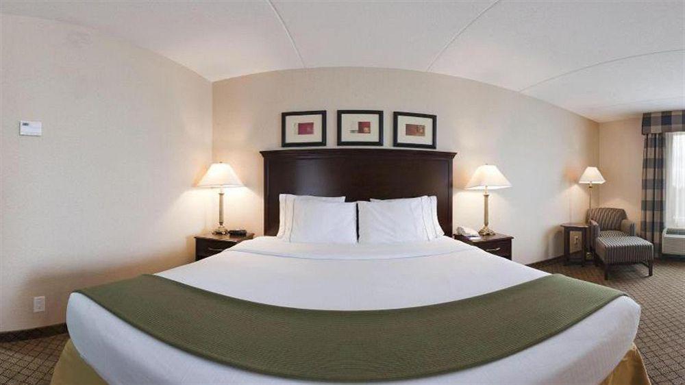 Holiday Inn Express & Suites Huntsville By Ihg Екстериор снимка